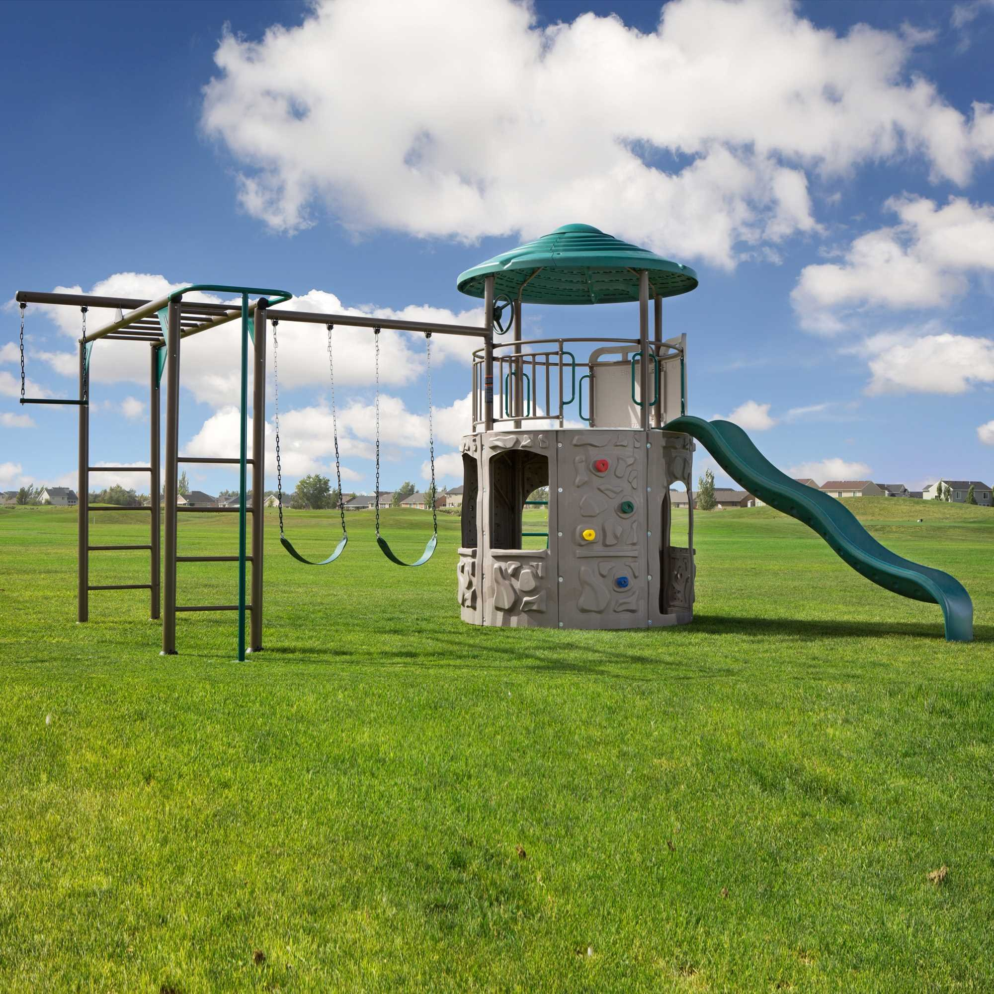 【Sports & Outdoor】Lifetime Adventure Tower Deluxe Playset